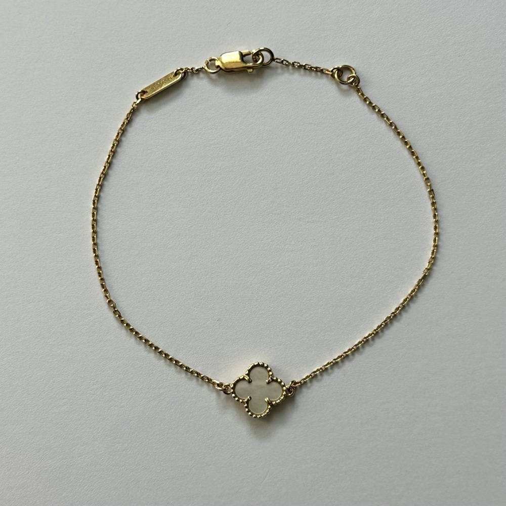 Van Cleef & Arpels Sweet Alhambra Bracelet Mother of Pearl 18K Yellow Gold VCA